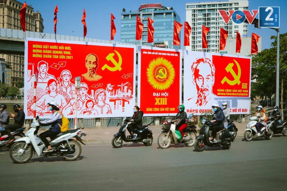 Đi lên CNXH là yêu cầu khách quan, là con đường tất yếu của cách mạng Việt Nam